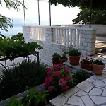 With Parking Space Medici, Omis - 1045 Mimice